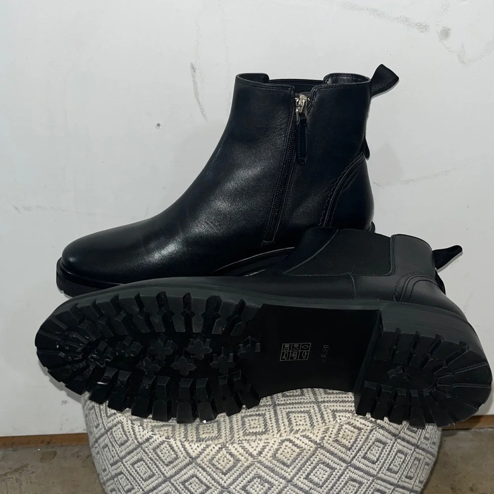 Kate Spade Estelle Black Ankle Chelsea Boots Women's Size 8.5